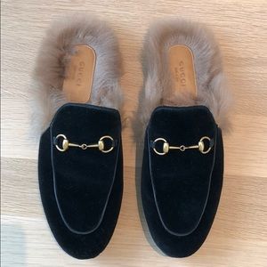 Gucci Black Velvet Princetown Fur Mules